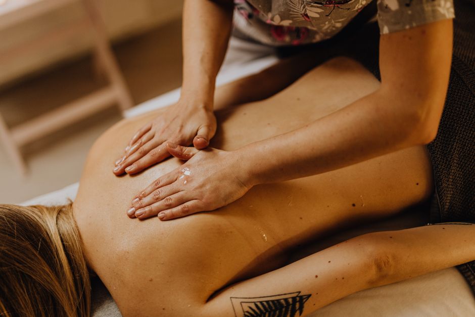 Massage balinais : déroulement, bienfaits et précautions